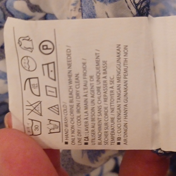 Old Navy Hawaiian dress - Picture 6 of 7